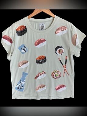 Queen of Sparkles Light Green Sushi T-Shiirt. Size S. Rare and Hard to Find